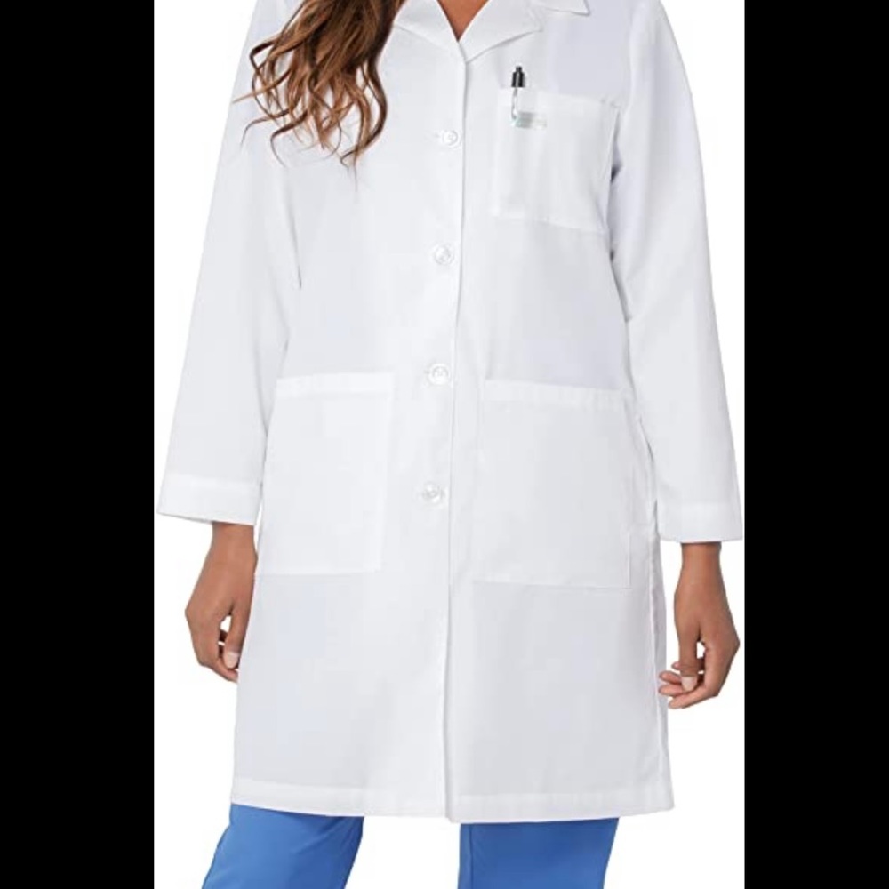 *UNOPENED* Landau Lab Coat